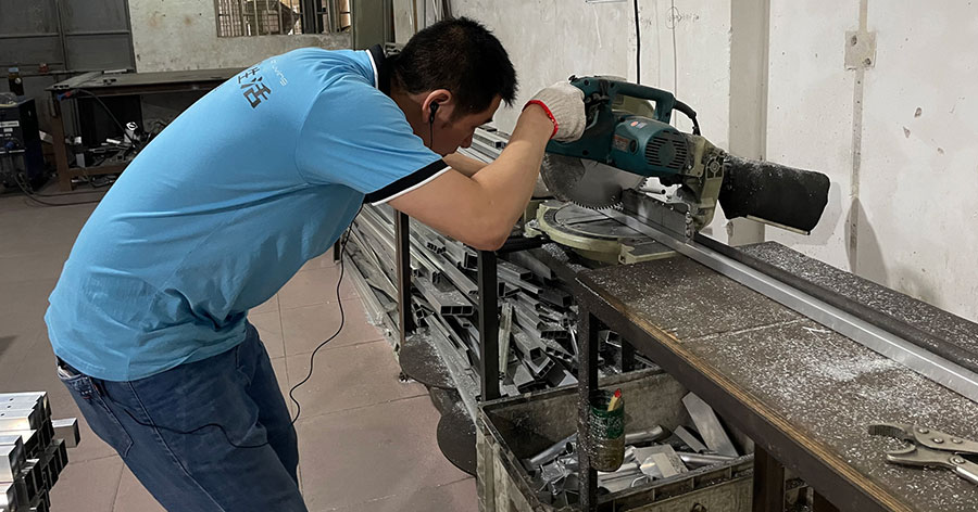 02-Cutting
