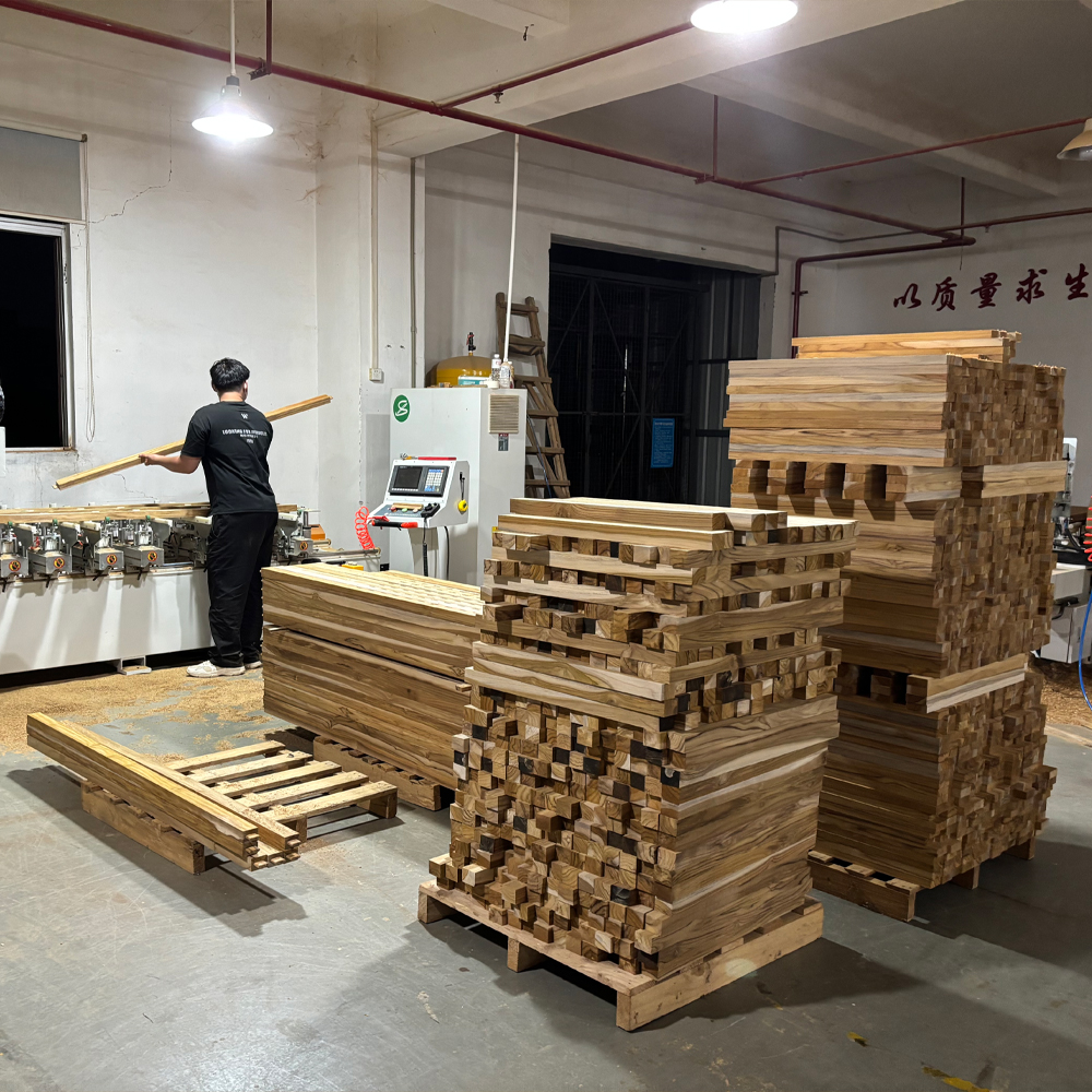 How to select outdoor teak furniture？