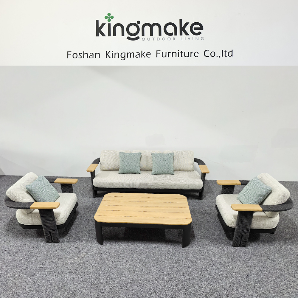 All-Weather Outdoor Furniture: What Makes It Different?