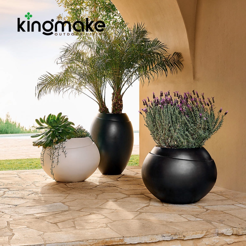 Benefits of Outdoor Planters for Hotels, Patios & Pools