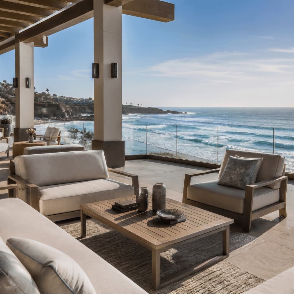 Coastal Outdoor Furniture: Suitable Materials for Salt Air, Sun, and Humidity