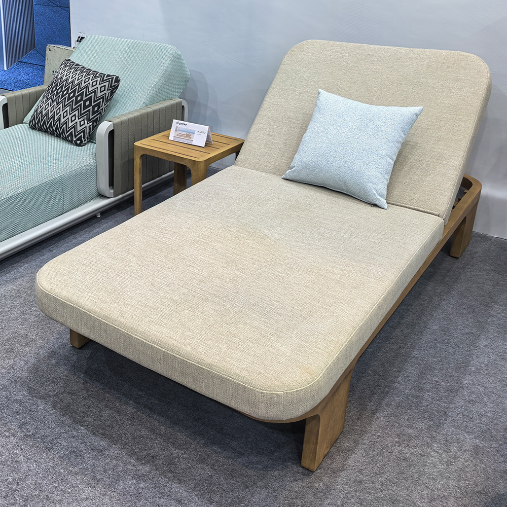 Why is a Teak Sun Louger Priced Higher Than an Aluminum One?