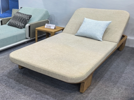 Why is a Teak Sun Louger Priced Higher Than an Aluminum One?