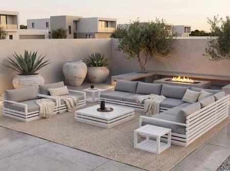 Elevate Outdoor Spaces: The Commercial Outdoor Daybed Sofa Guide