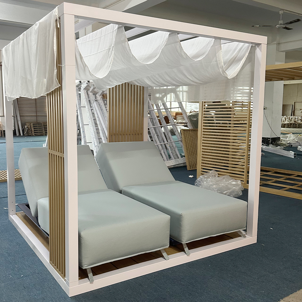 How to Choose the Perfect Outdoor Daybed for Your Commercial or Residential Project