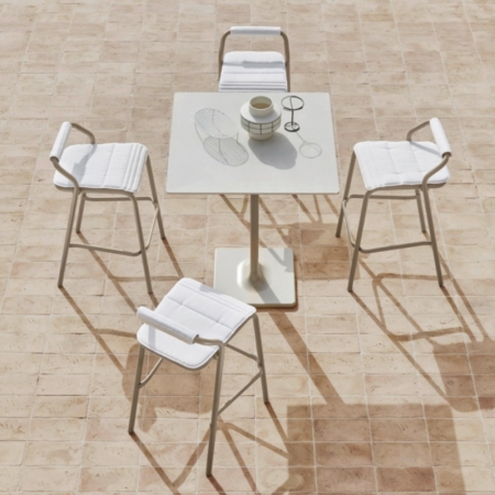 Modern Durable Aluminum Bar Stool KM7317